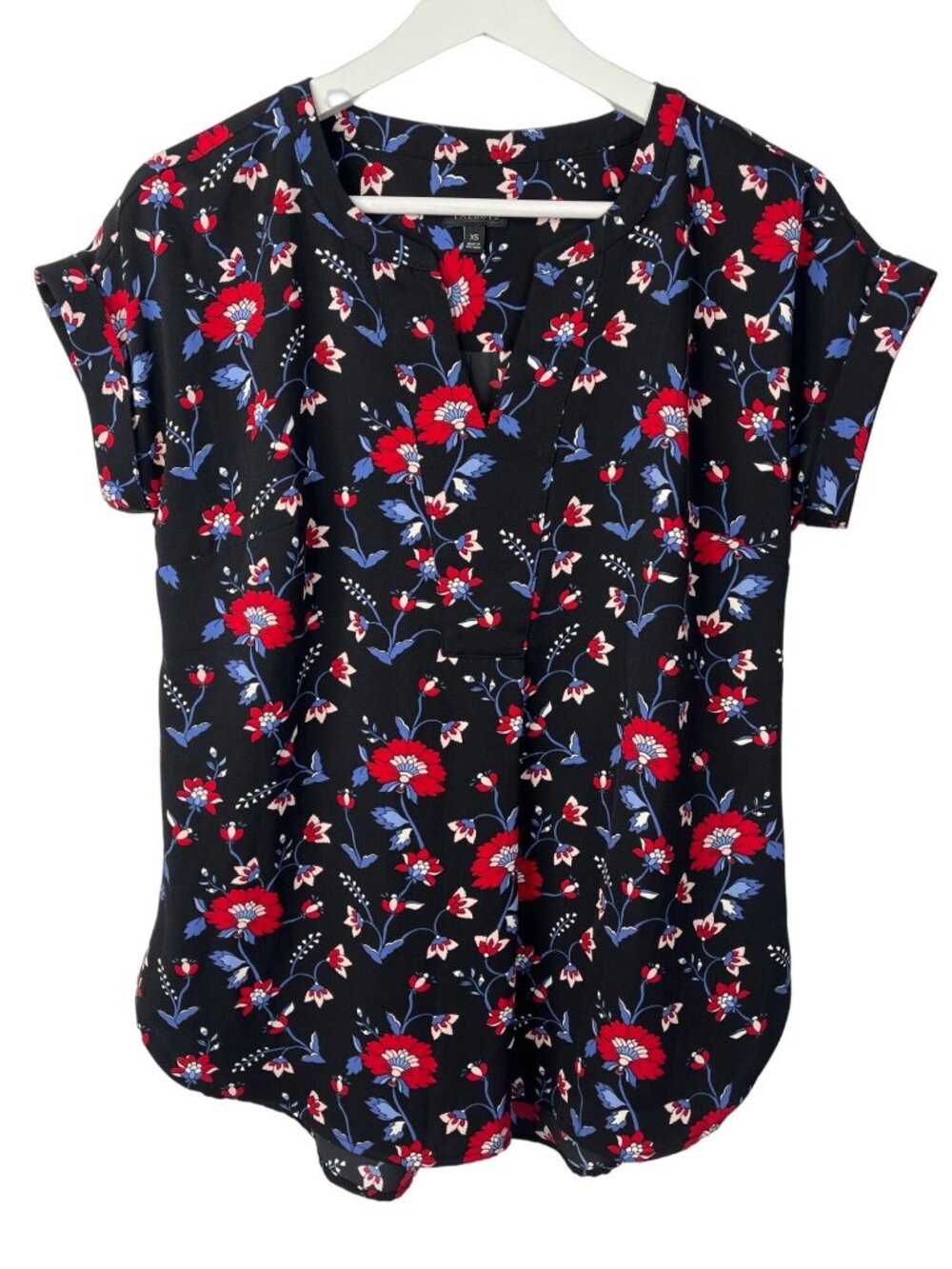 Talbots Women's XS Black Floral Short Sleeve Blouse Career Casual Top